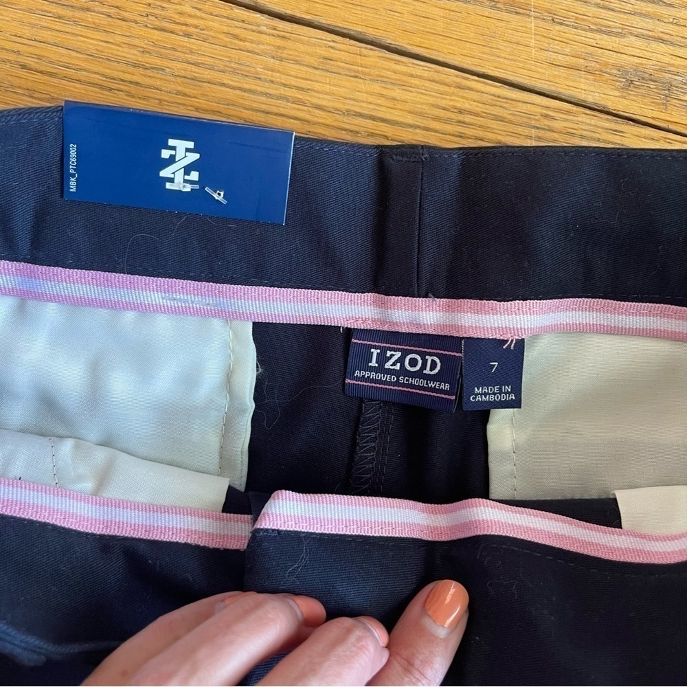 NEW Izod Kids Approved Schoolwear Bermuda Shorts Navy Blue Size 7 NWT - Picture 2 of 5
